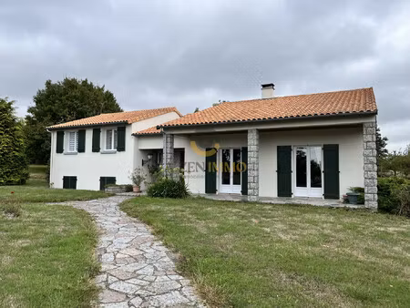 maison à vendre nueil-les-aubiers