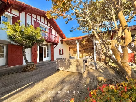 maison de caractere rénovée avec piscine chauffée - la bastide clairence (64)