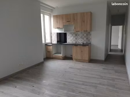 location t3 à miramont de guyenne