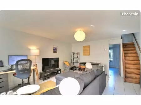 maison 4 pièces villedieu-la-blouere