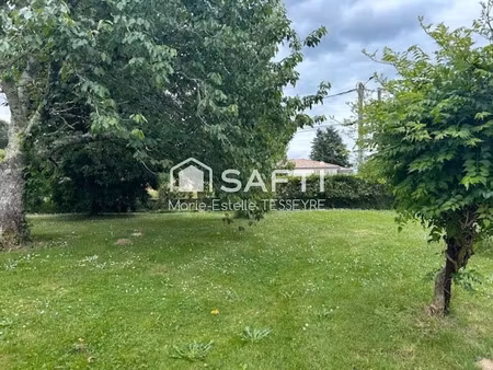 vente terrain 550 m² à le pout (33670)  106 000 €
