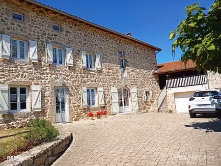 sh square loire haute-loire