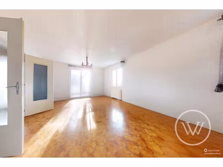 charmante maison - 5 chambres- terrasse et jardin - pesmes