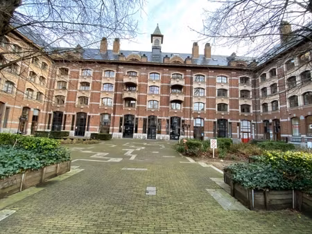 commercieel te huur in elsene