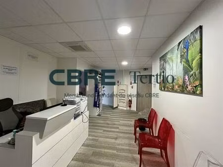 location bureau tours 118 m²