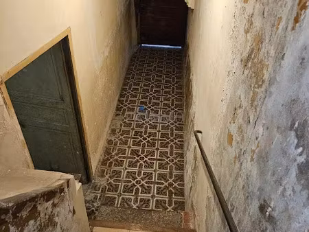 vente maison 13 pièces 179 m² à carces (83570)  159 000 €