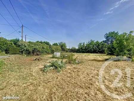 terrain 2 034 m² saulzet