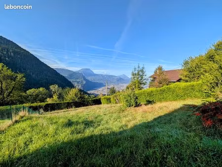 terrain 732 m² saint-sigismond