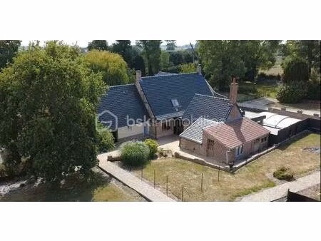 corps de ferme de 230 m² à west-cappel