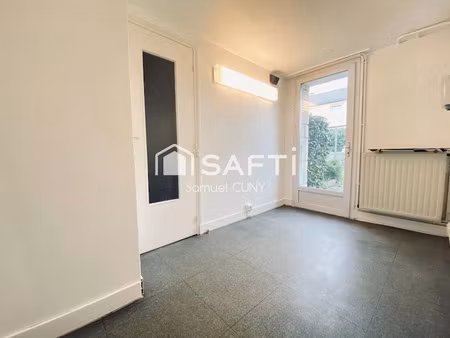 location locaux professionnels 1 pièce 7 m² à acheres (78260)  340 €