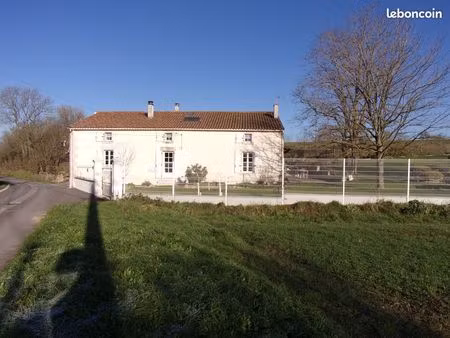 maison 6 pièces 195m²