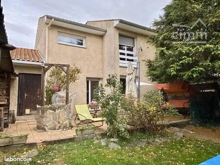 maison 4 pièces 85 m²