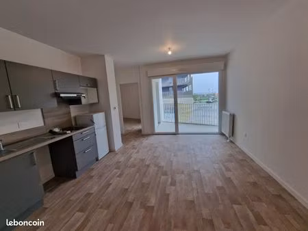 rés senior apt 2 pièces - un mois loyer offert