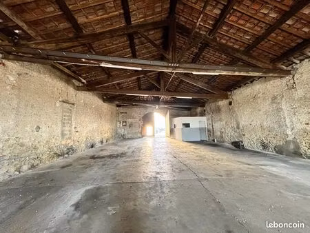 hangar à louer