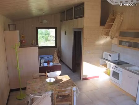 studio meublé au calme