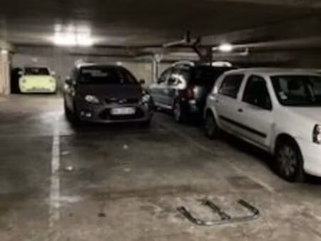place de parking à louer
