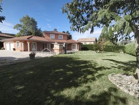 maison contemporaine de 141 m² à marcollin