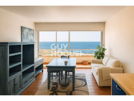 ◊ « arrêtez tout : la mer vous appelle. »