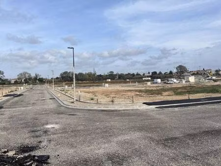 terrain constructible viabilisé à vendre