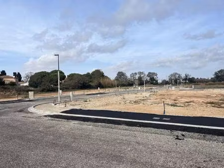 terrain constructible viabilisé à vendre