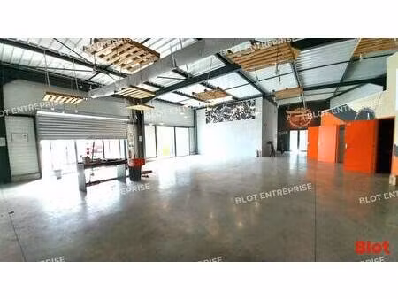 local commercial à louer