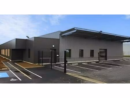 local d'activités à vendre