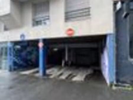 location parking sous-terrain brest saint michel - hyper centre 85/mois