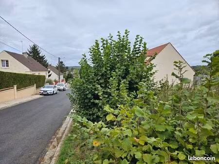 terrain constructible dans village calme