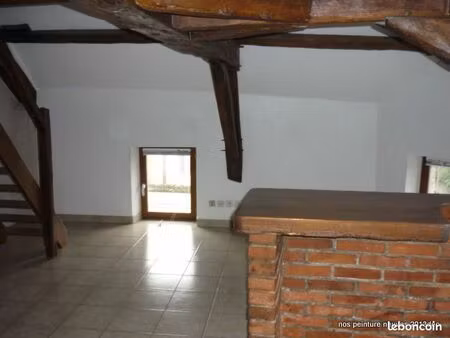 au ctre bourg  duplex78m2 dt58m2 carrez  habitez et ou en bureaux 89110 aillant. libre d'o