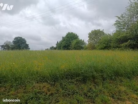 terrain 645 m² fleurigny
