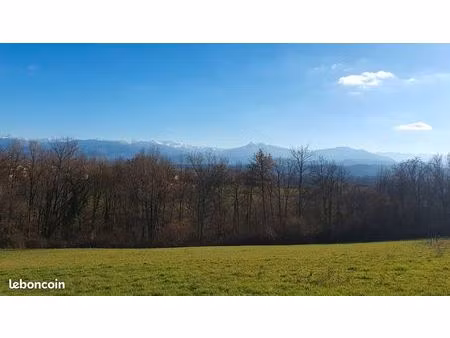 terrain constructible 2500m²