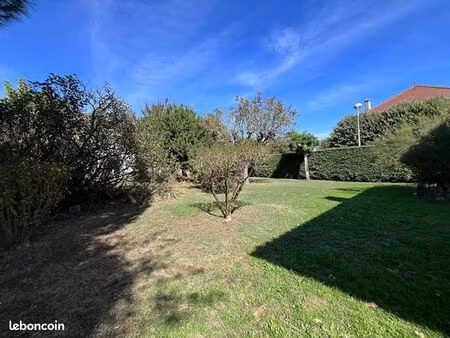 terrain 300 m² cenac