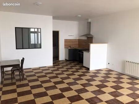 local commercial hyper centre