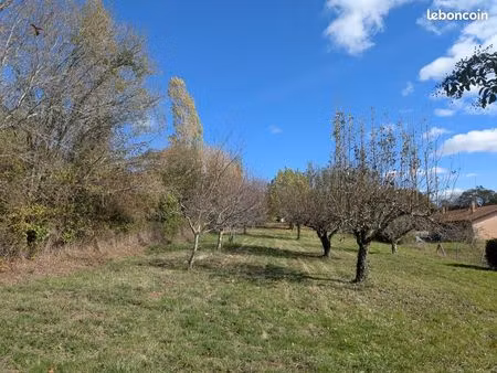 terrain 1513 m² créon