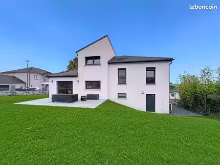 maison 7 pièces 136 m²