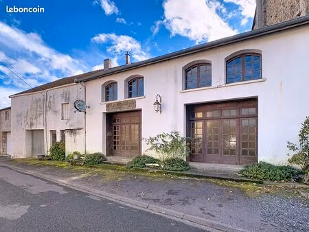 local commercial 208 m² dampierre