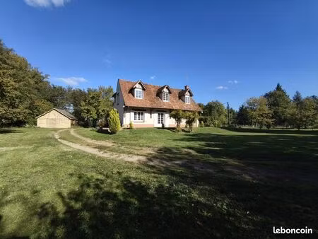 maison 7 pièces 165 m²