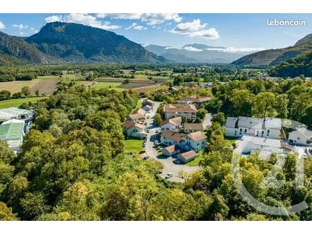 terrain 605 m² noyarey