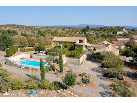 résidence principale et gîtes rénovés - 27 pièces - 570 m² - sud ardèche