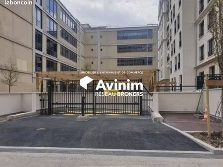 parking/box 25 m² suresnes