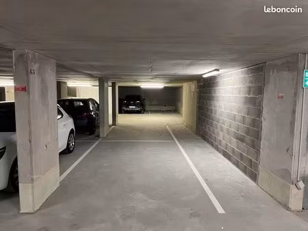 vente parking 12m2 (jean macé)