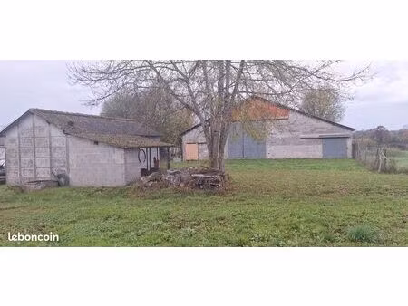 grange sur terrain agricole