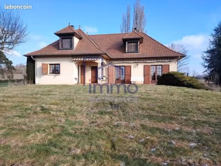 villa 7 pièces 156 m²