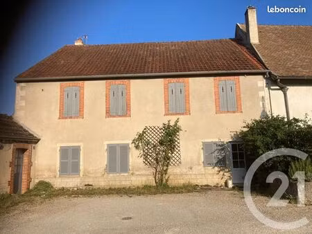 maison 4 pièces 105 m²