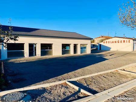 locaux neufs 100 m2 ou 200 m2