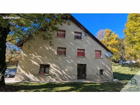 maison 6 pièces 148 m²