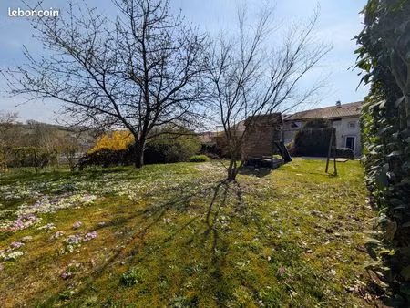 maison 5 pièces 145 m²