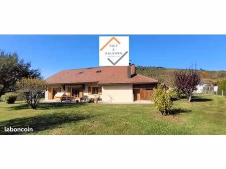 maison 7 pièces 145 m²