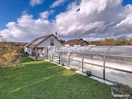 maison 7 pièces 182 m²