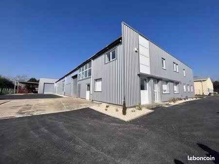 local d'activité 1 519 m²